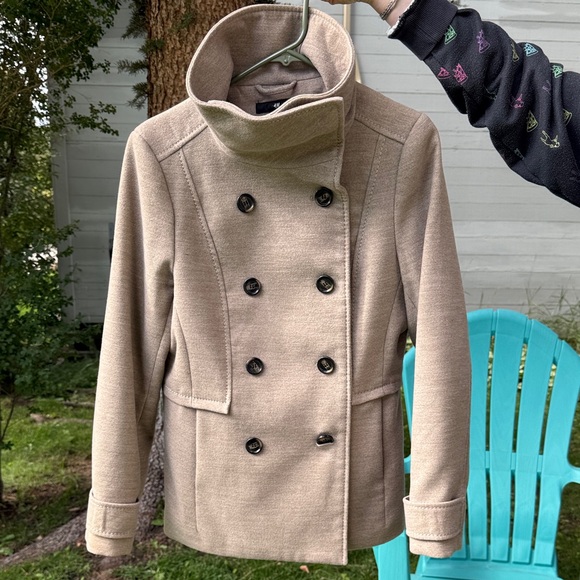 H&M Women's Tan Double-Breasted Jacket - Picture 1 of 3